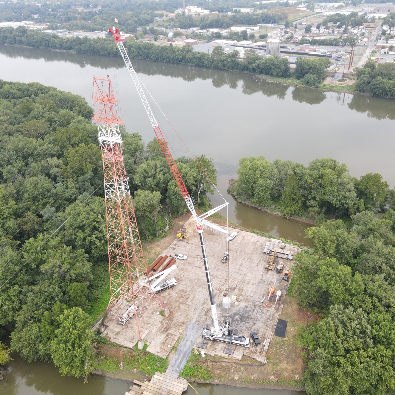 crane-lifiting-50-50-new-min